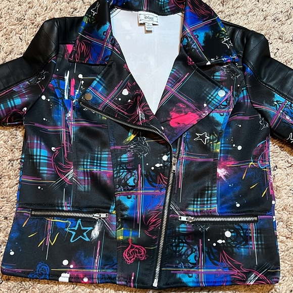 D Signed Disney Girls Moto Jacket Sz M 10/12 Descendants 2 Graffiti Zip Black - Picture 5 of 14